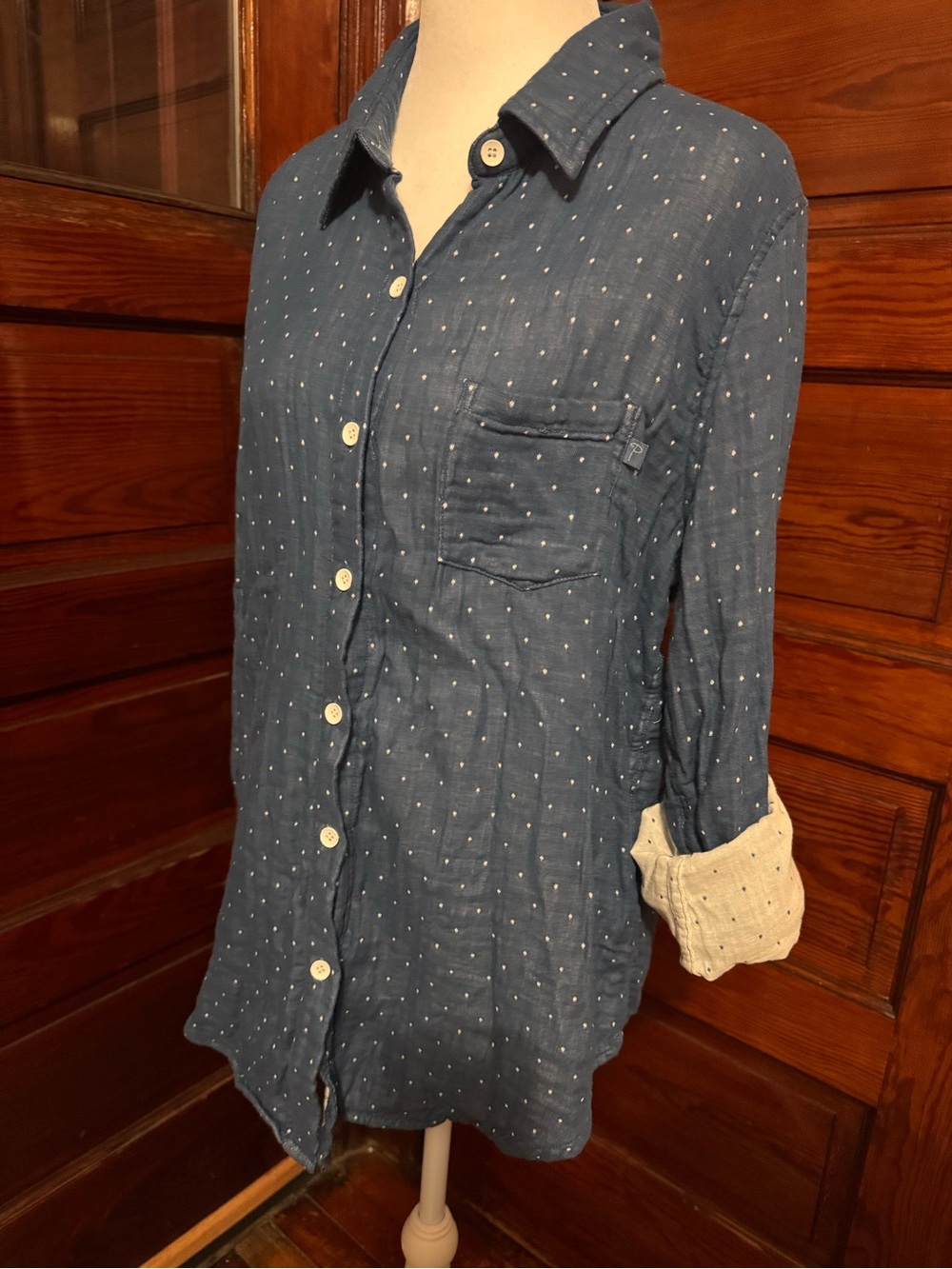 Purnell Women’s Organic Cotton Polka Dot Button-Down Shirt – Large